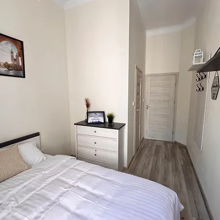 Long Street Aparthostel Hostal *