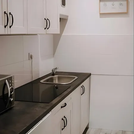 Long Street Aparthostel Hostal *